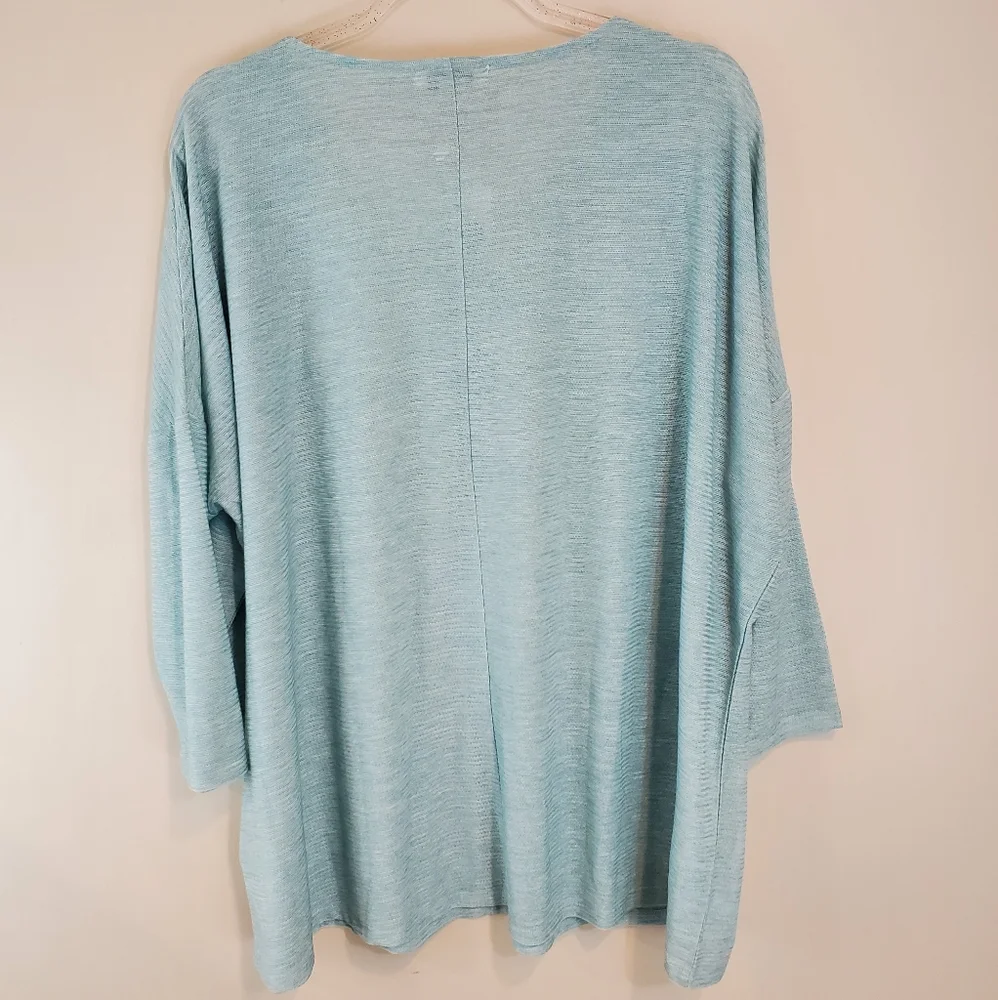 Simply Noelle Tunic Top - Picture 3 of 8